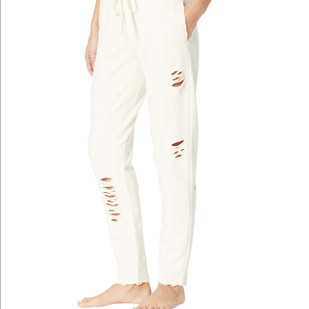 Alo ripped sweatpants in gray/off white